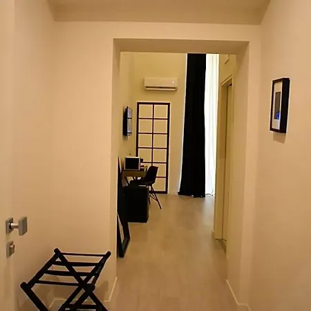 Gatto Bianco House 3* Bari