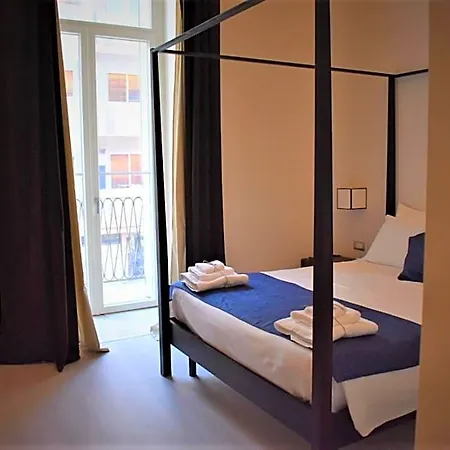 Frühstückspension Gatto Bianco House 3*