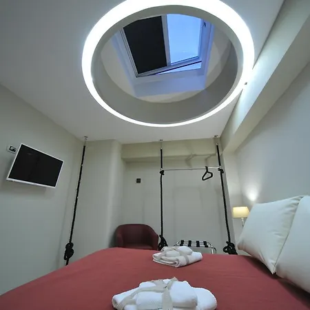 Gatto Bianco House Bed and breakfast 4*