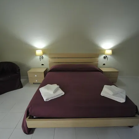 Gatto Bianco House