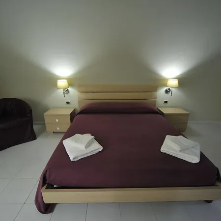 Gatto Bianco House