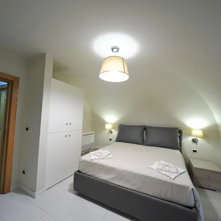 Bed and Breakfast Gatto Bianco House Μπάρι