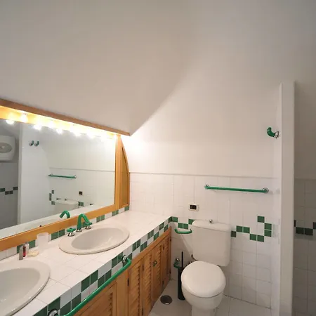 Gatto Bianco House Bed and Breakfast Μπάρι
