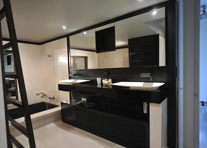 Gatto Bianco House 4* バーリ