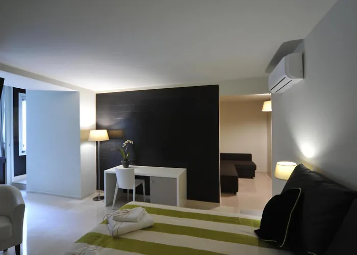 Bed & Breakfast Gatto Bianco House Bari