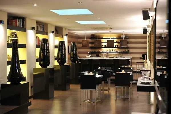 Gatto Bianco House Bed & Breakfast